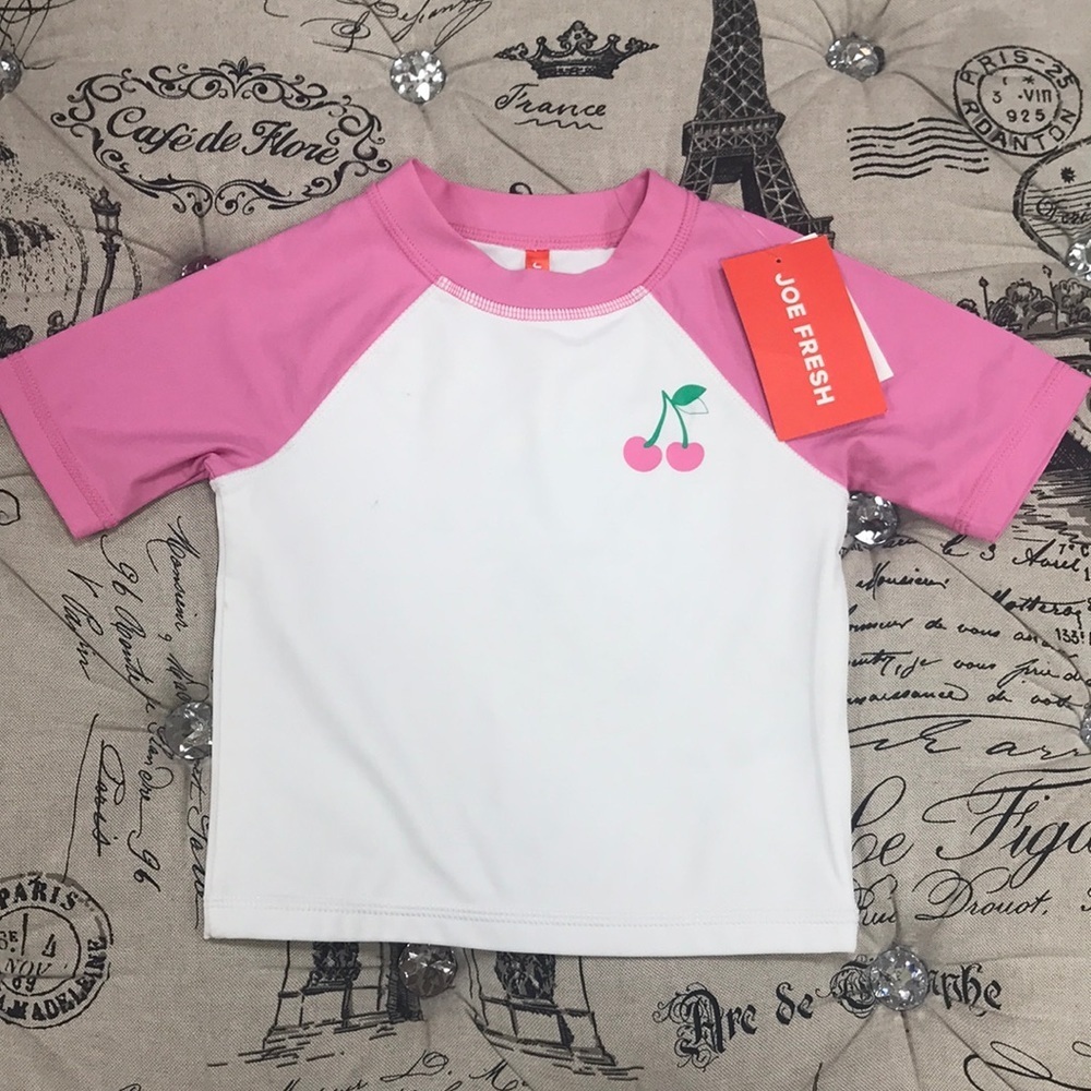 🎁 Joe Fresh Cherry Raglan Rashguard Swim Top - Picture 2 of 7